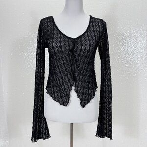 Forever 21 Black Lace Long Sleeve Cropped Tee